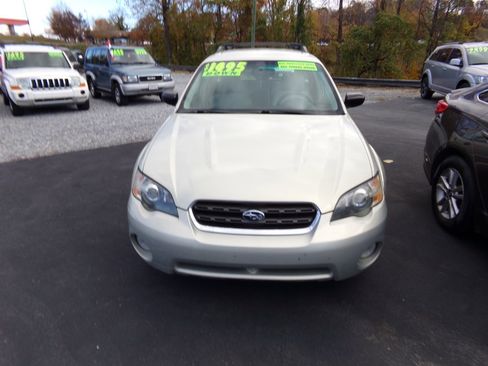 Used 2005 Subaru Outback 2.5i image 2