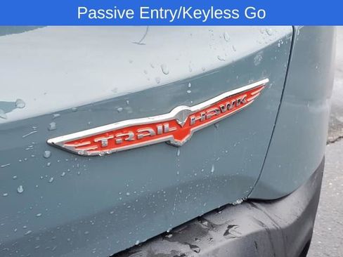 Used 2016 Jeep Renegade Trailhawk image 9