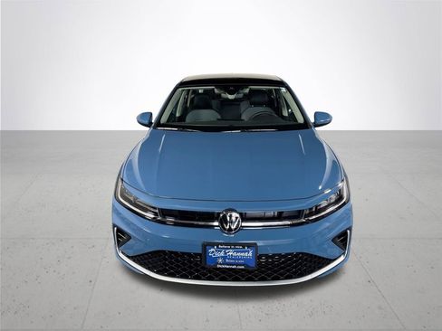 New 2026 Volkswagen Jetta SE image 3