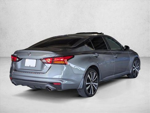 Used 2020 Nissan Altima 2.5 SR w/ Premium Package AWD/4WD image 4