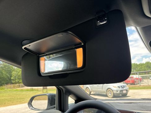 New 2025 Chevrolet Equinox EV RS image 28