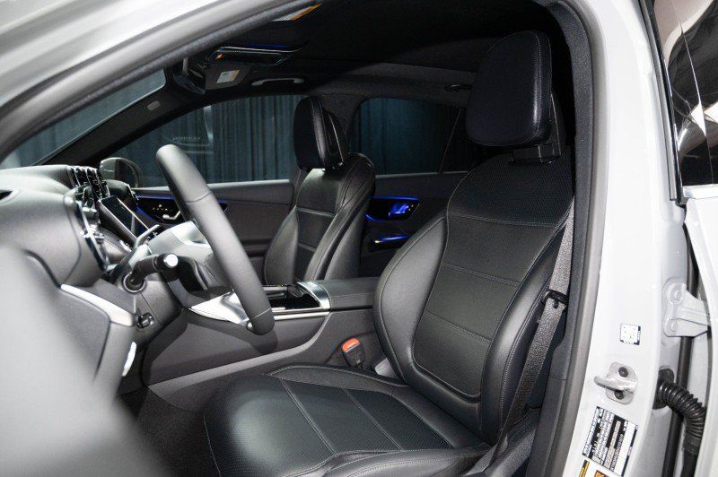 New 2027 Mercedes-Benz GLC 300 image 11