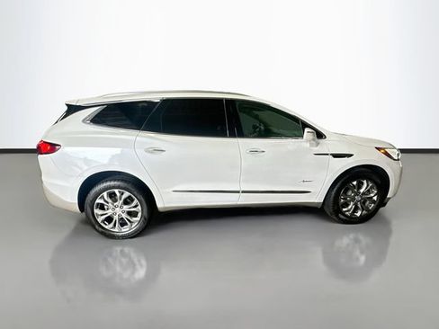 Used 2019 Buick Enclave Avenir w/ Avenir Technology Package AWD/4WD image 9