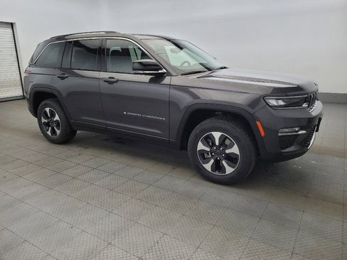 Used 2022 Jeep Grand Cherokee Limited 4xe image 11