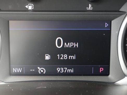 Used 2025 Chevrolet Blazer LT image 25