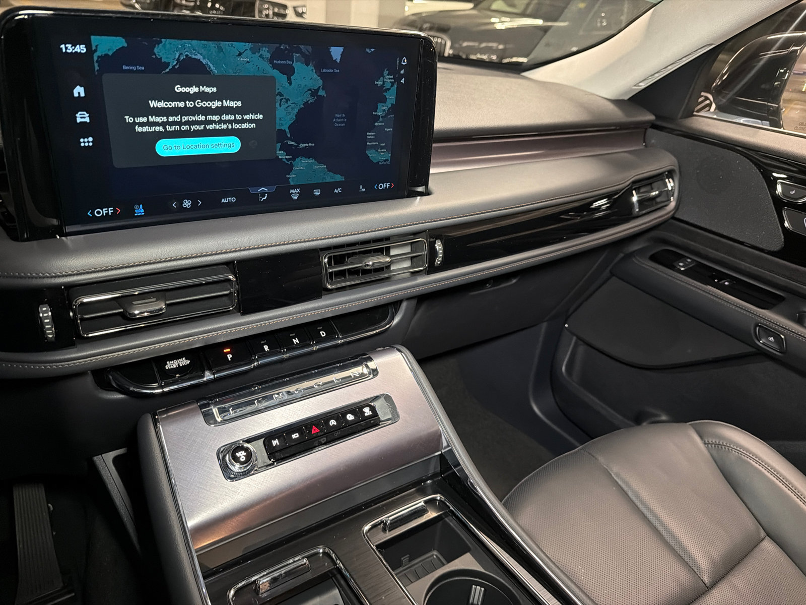 New 2027 Lincoln Aviator AWD image 26