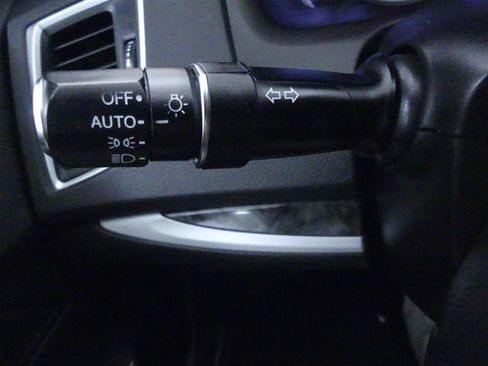 Used 2018 Acura TLX FWD image 19
