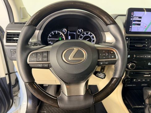 Used 2023 Lexus GX 460 Premium AWD/4WD image 11