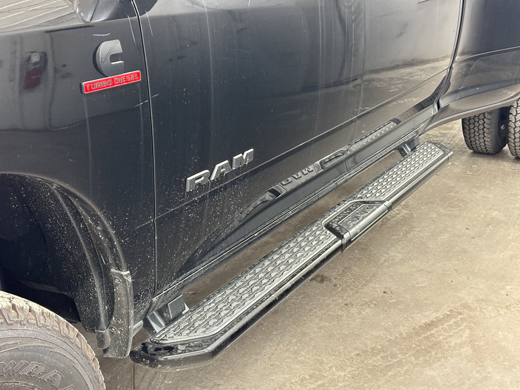 New 2026 RAM 3500 Big Horn AWD/4WD image 16