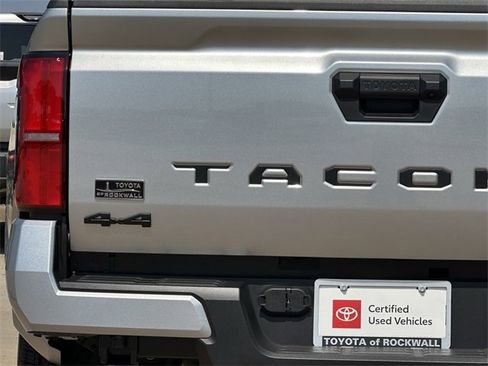 Certified 2025 Toyota Tacoma SR5 image 5