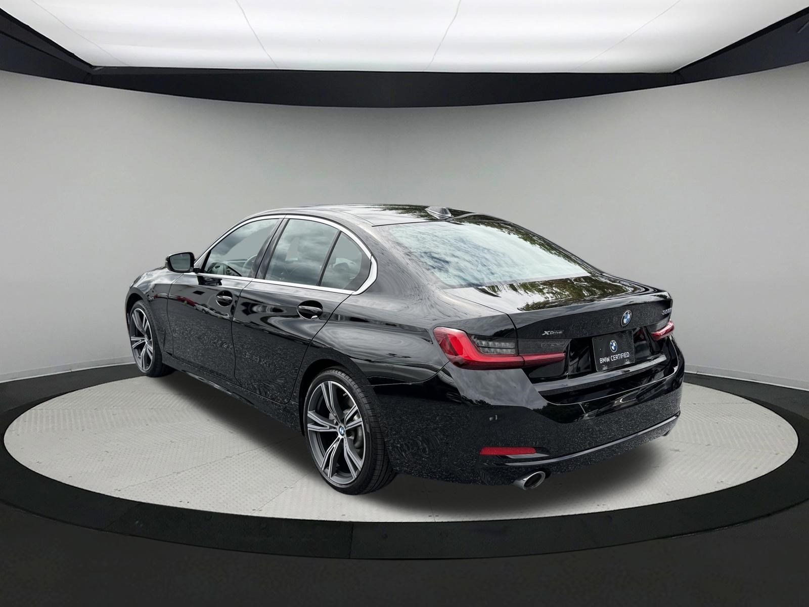 Certified 2024 BMW 330i xDrive Sedan w/ Premium Package AWD/4WD image 6