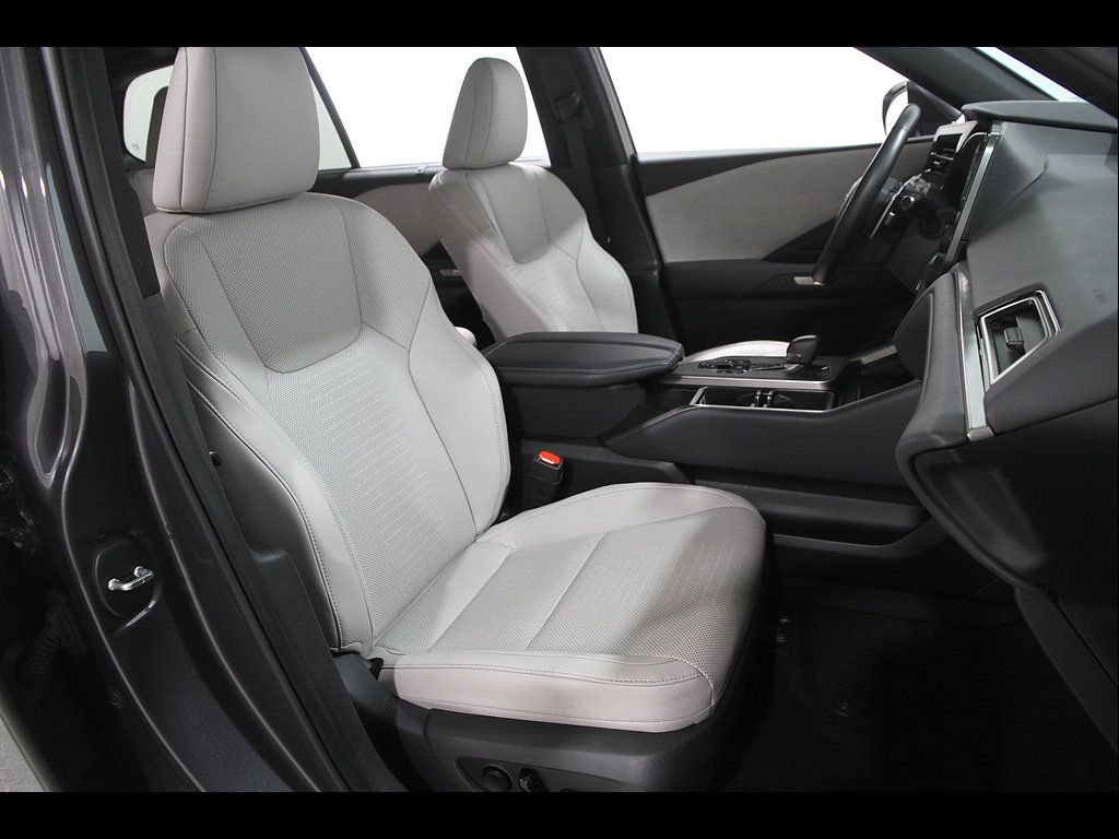 Certified 2024 Lexus TX 350 AWD w/ Captains Chair Package image 16