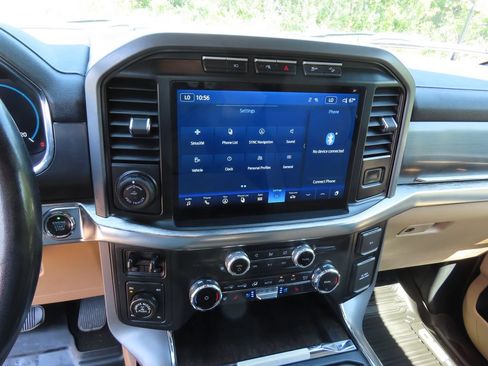 Used 2022 Ford F150 Lariat w/ Equipment Group 502A High AWD/4WD image 20