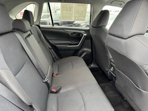 Used 2024 Toyota RAV4 LE image 33