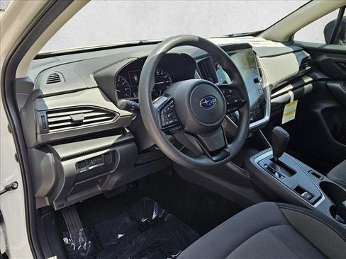 Used 2025 Subaru Crosstrek 2.0i Premium image 3