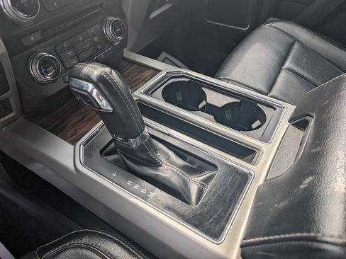 Used 2018 Ford F150 Lariat w/ Equipment Group 502A Luxury image 28