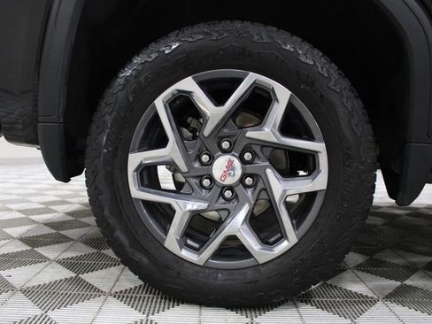 Used 2023 GMC Sierra 1500 SLT w/ SLT Premium Package AWD/4WD image 47