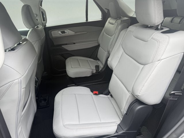 New 2026 Ford Explorer Active w/ Active Comfort Package AWD/4WD image 9