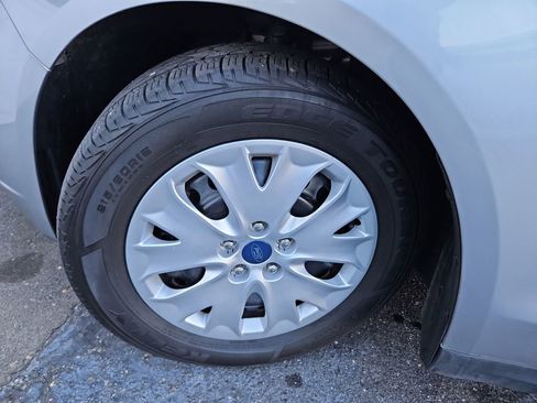 Used 2020 Ford Fusion S image 29