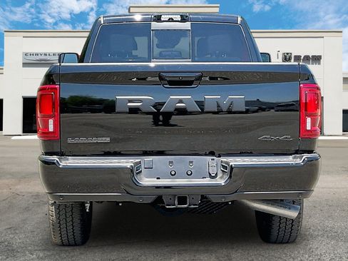New 2026 RAM 2500 Laramie AWD/4WD image 4