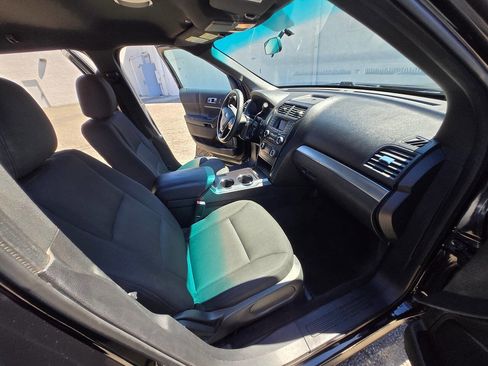 Used 2017 Ford Explorer 4WD Police Interceptor w/ Interior Upgrade Package image 35