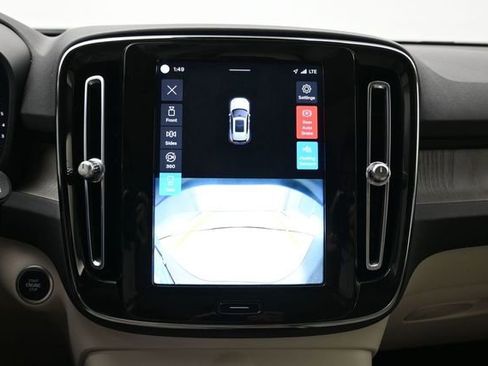 Used 2023 Volvo XC40 B5 Plus w/ Driver Assist Package AWD/4WD image 21