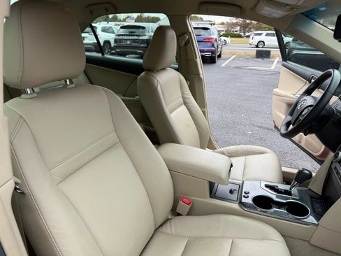 Used 2014 Toyota Camry XLE FWD image 42