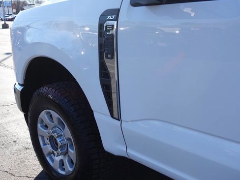 Used 2023 Ford F250 XLT image 12