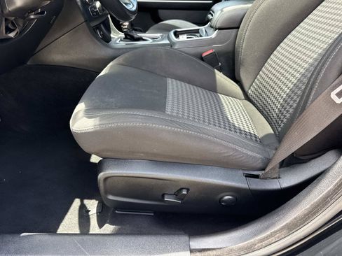 Used 2022 Dodge Charger Scat Pack RWD image 16