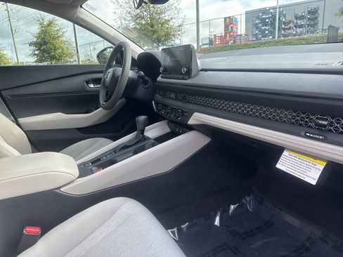 Used 2024 Honda Accord LX image 35