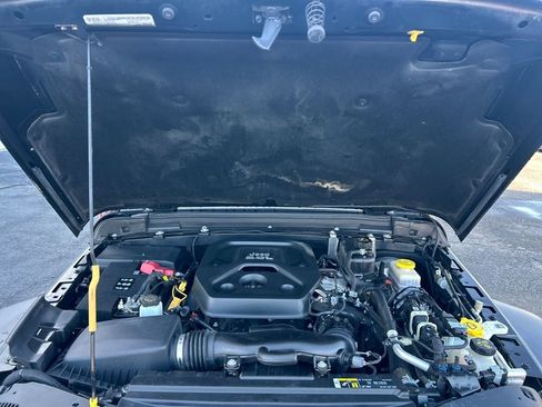 Used 2020 Jeep Wrangler Unlimited Sport S image 11