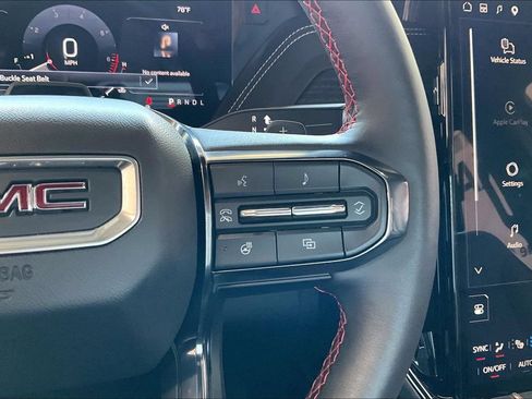 Used 2025 GMC Yukon AT4 Ultimate AWD/4WD image 9