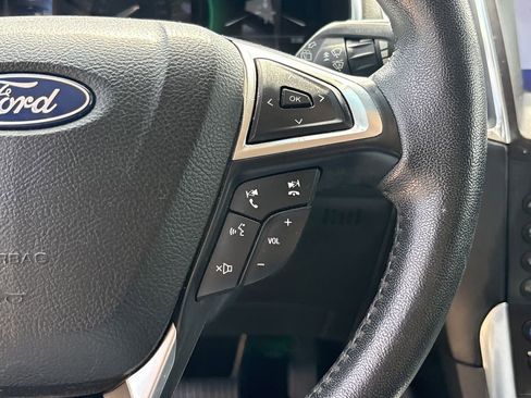 Used 2020 Ford Edge Titanium w/ Equipment Group 301A FWD image 21