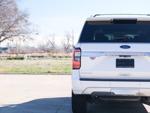 Used 2019 Ford Expedition Max Platinum image 10