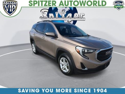 Used 2018 GMC Terrain SLE w/ Driver Convenience Package image 2