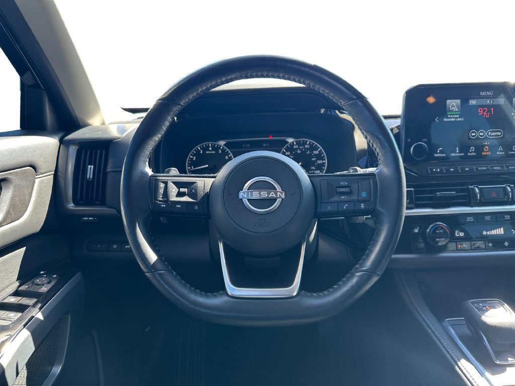 Used 2022 Nissan Pathfinder SL AWD/4WD image 4