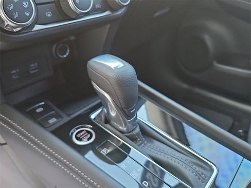 Used 2024 Nissan Kicks SV image 36