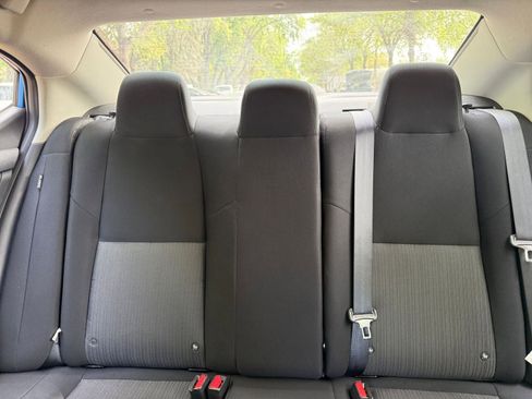 Used 2025 Nissan Sentra SV image 33