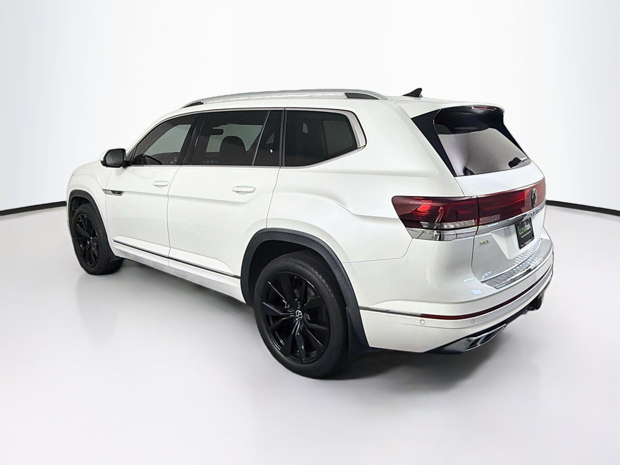 Used 2024 Volkswagen Atlas SEL Premium R-Line AWD/4WD image 5