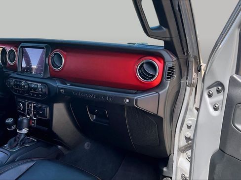 Used 2021 Jeep Wrangler Unlimited Rubicon AWD/4WD image 16