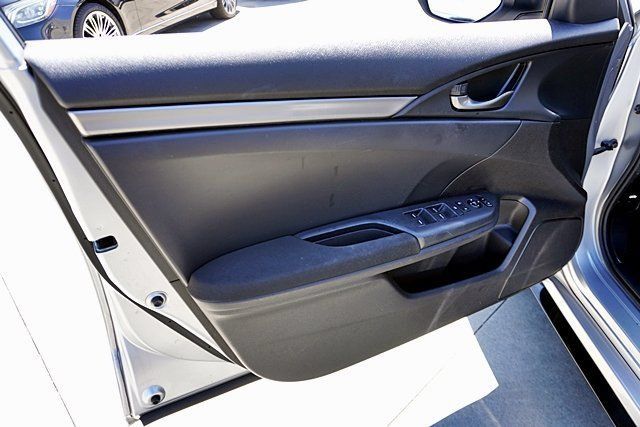 Used 2018 Honda Civic Sport image 28