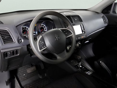 Used 2022 Mitsubishi Outlander Sport ES FWD image 14
