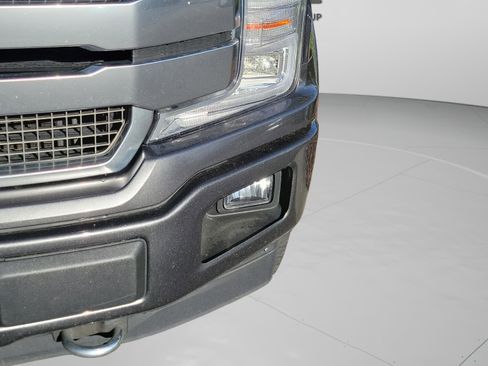 Used 2018 Ford F150 Platinum w/ Equipment Group 701A Luxury image 13