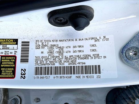 Certified 2023 Toyota Tacoma TRD Off-Road image 9