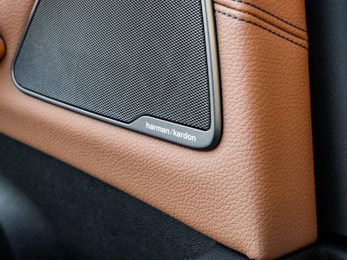 Used 2018 BMW 540i xDrive image 51