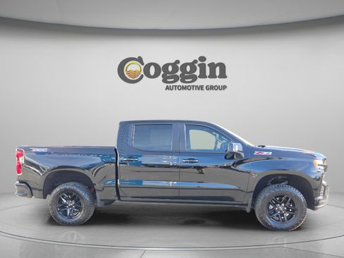 Used 2021 Chevrolet Silverado 1500 LT Trail Boss w/ Convenience Package II image 7
