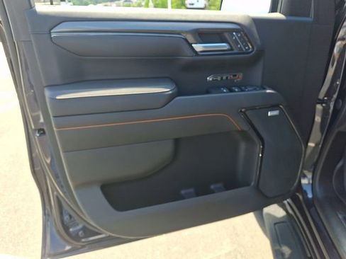 Used 2022 GMC Sierra 1500 AT4 w/ AT4 Premium Package AWD/4WD image 12