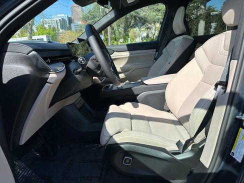 New 2025 Volvo EX90 Ultra image 20
