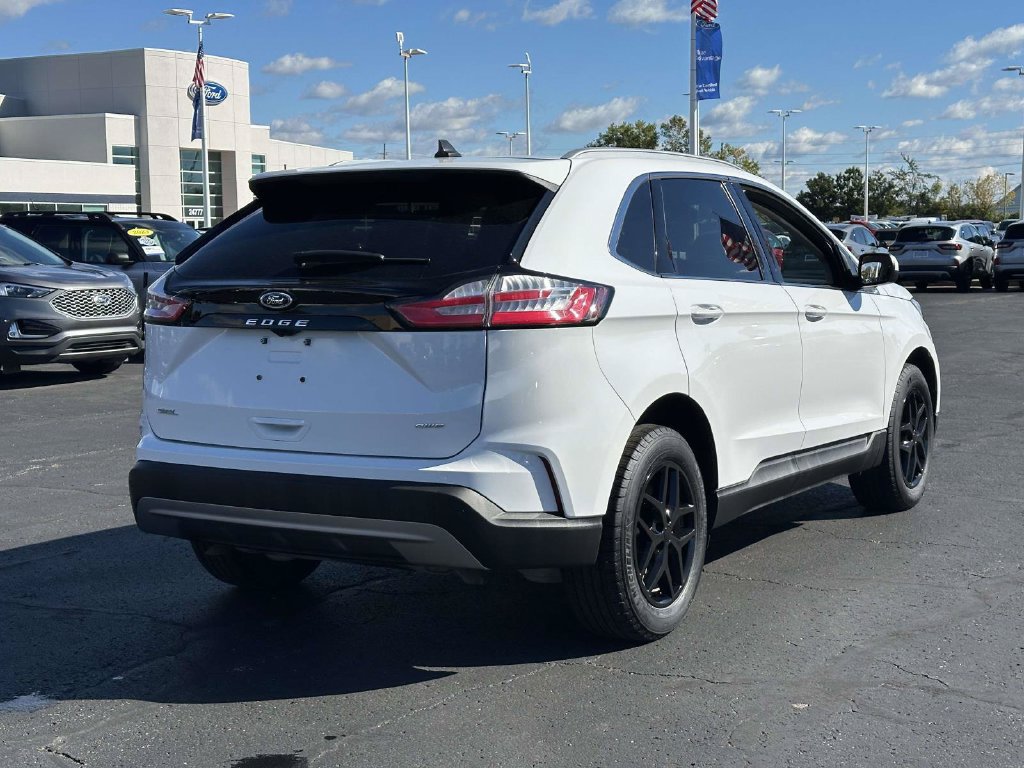 Certified 2024 Ford Edge SEL w/ Convenience Package AWD/4WD image 4