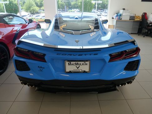 Used 2024 Chevrolet Corvette Stingray Preferred Cpe w/ Battery Protection Package RWD image 4